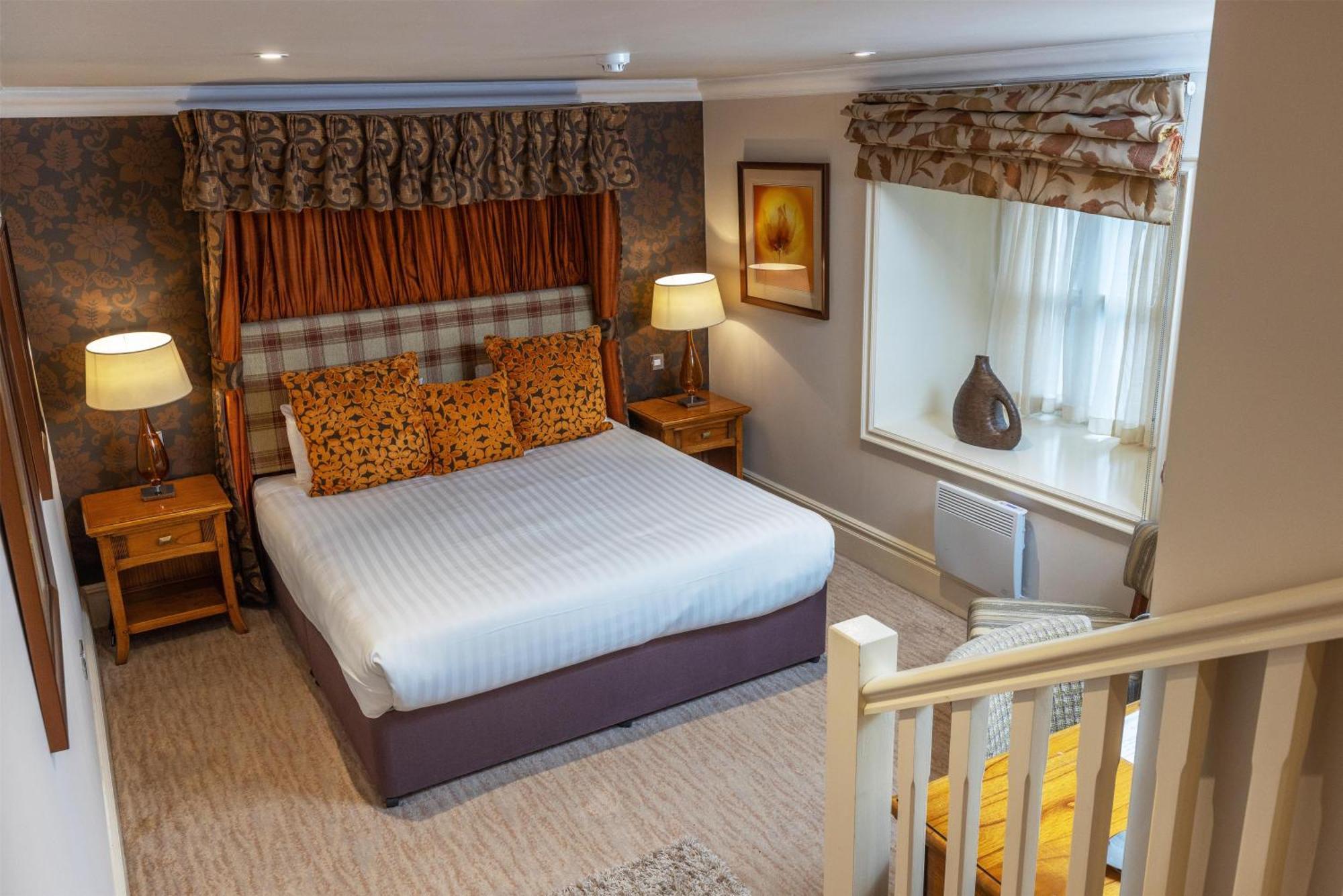 One-Bedroom King Suite Sofa Bed Non-Smoking